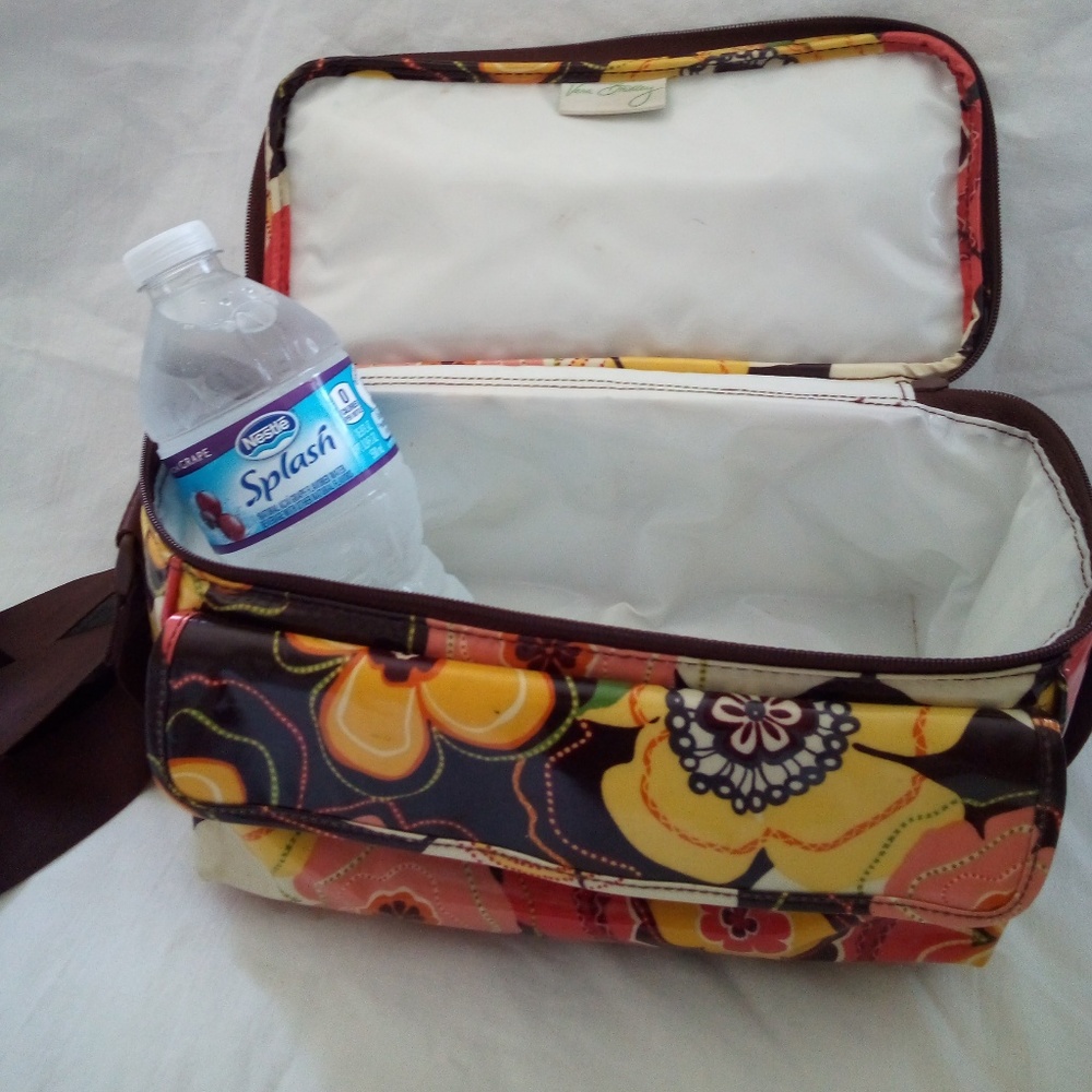 Vera Bradley lunch bag.